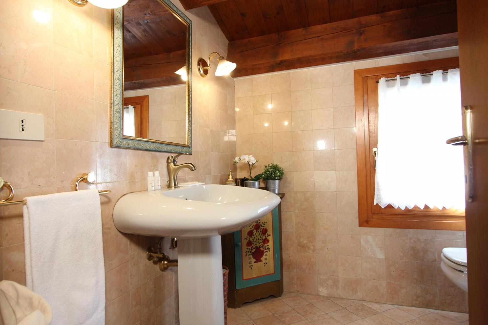 Frari Prestige Canal View Apartment Venedig